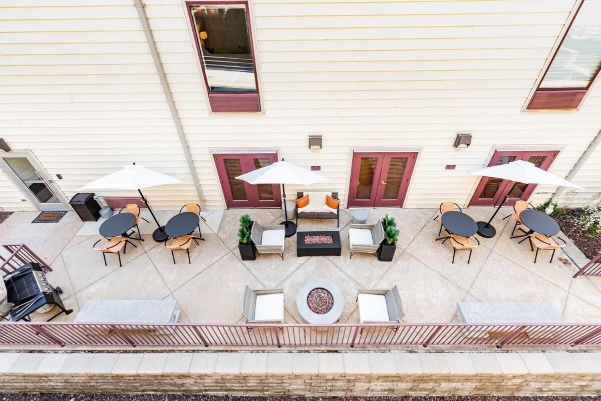 Cozysuites Cwe King Suite With Parking! Tower Grove Exterior foto