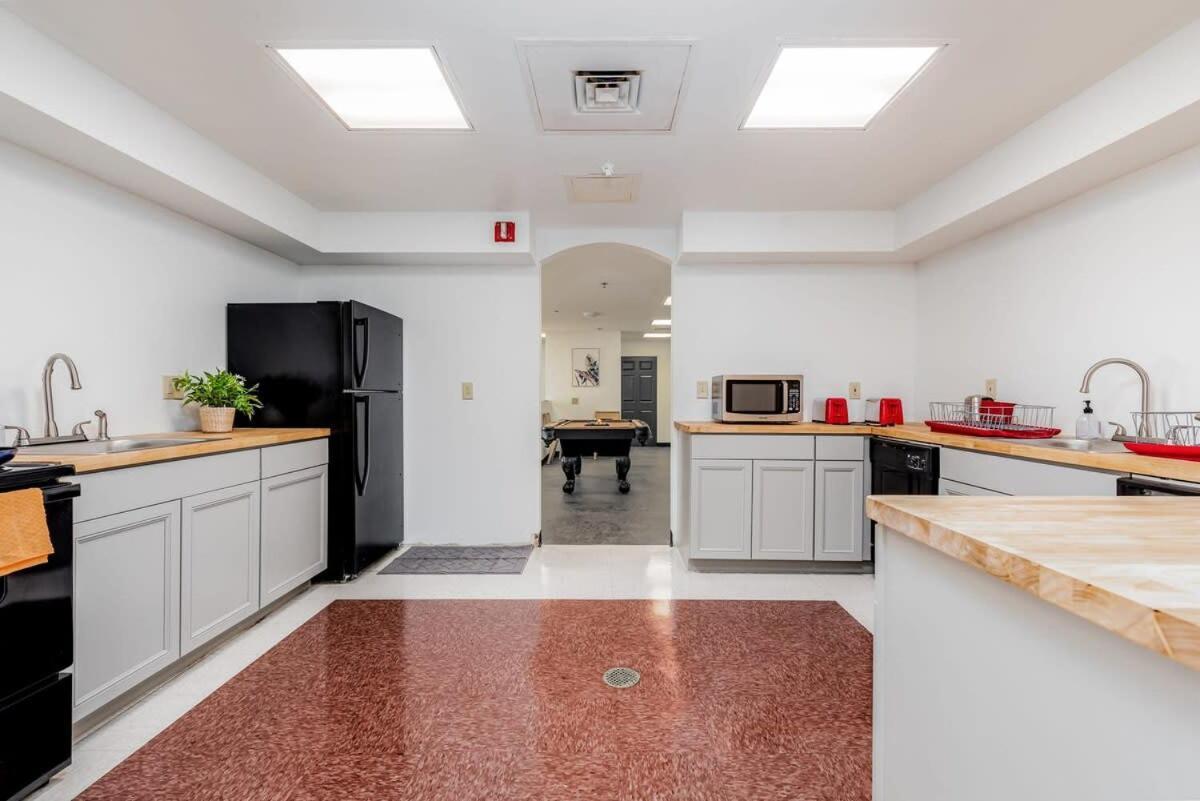 Cozysuites Cwe King Suite With Parking! Tower Grove Exterior foto